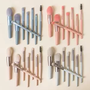 Cute 8 Pcs Makeup Brush set